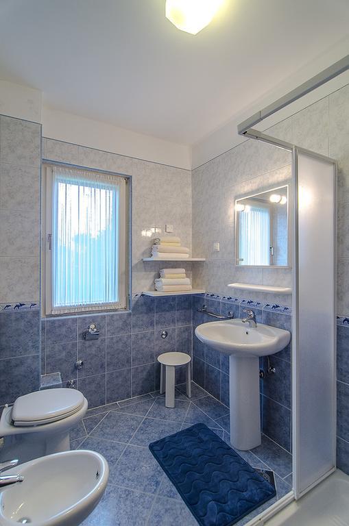 Apartments Lada 1217 Premantura Luaran gambar